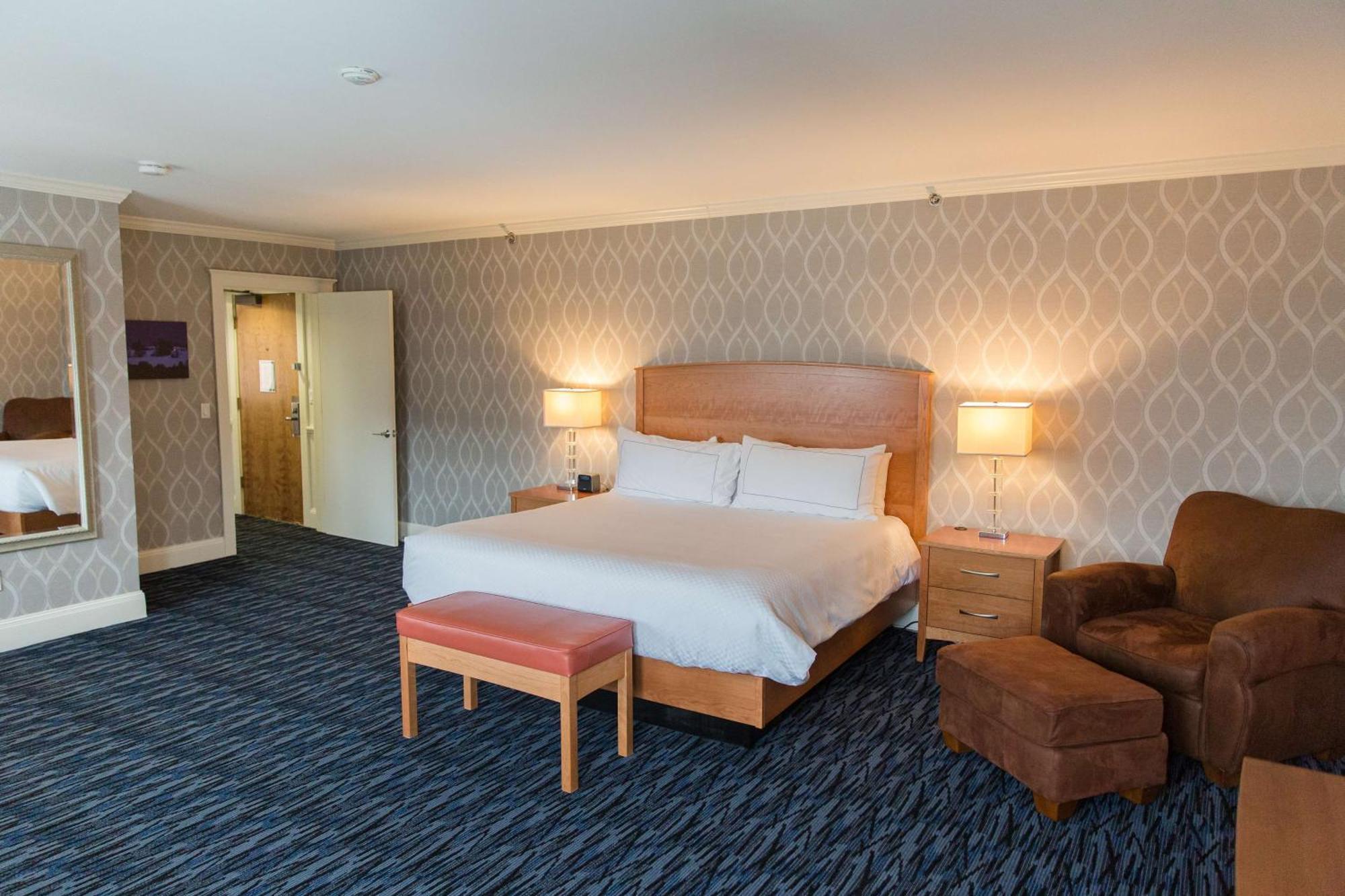 Capitol Plaza Hotel Montpelier Tapestry Collection By Hilton Kültér fotó