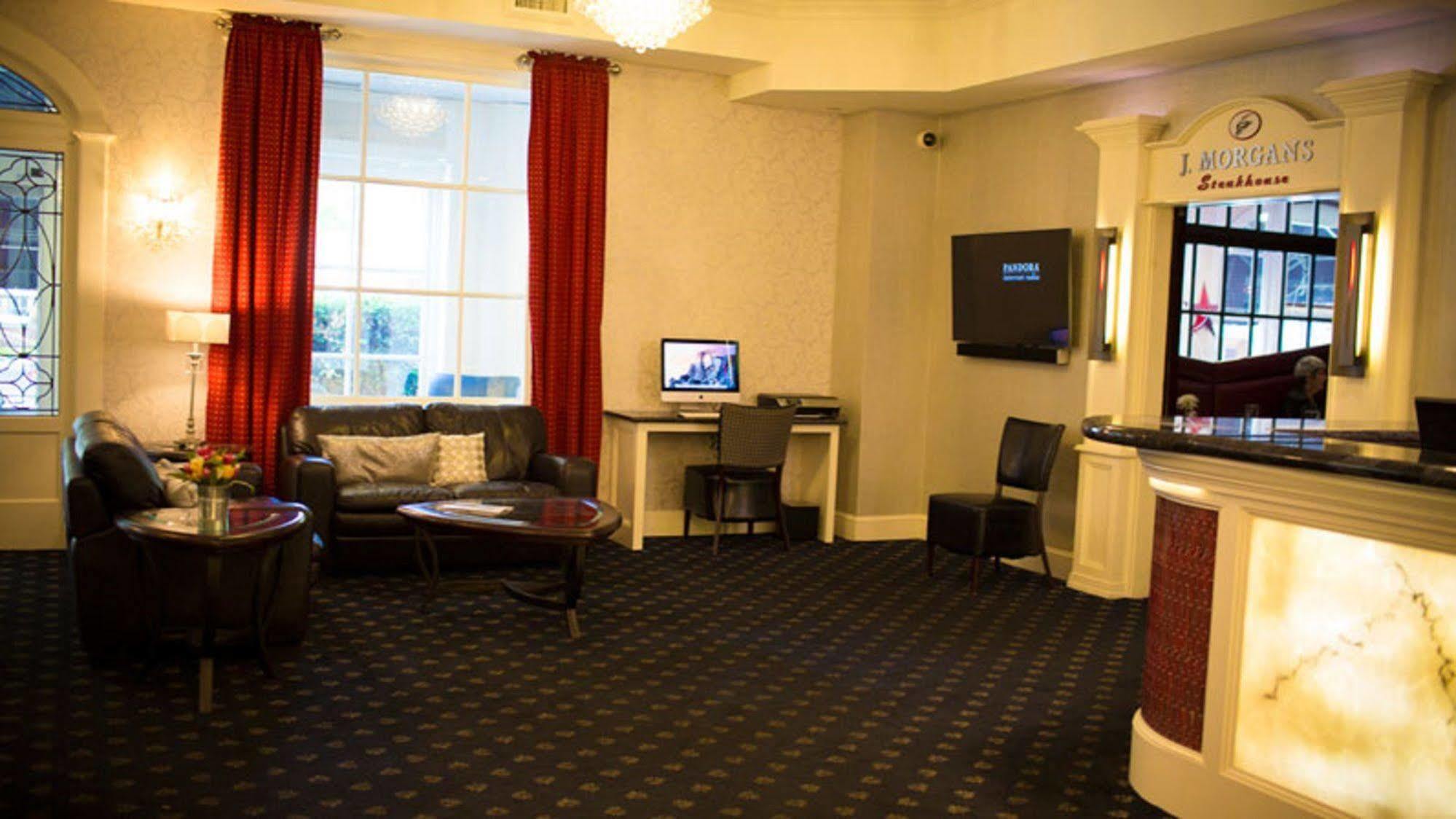 Capitol Plaza Hotel Montpelier Tapestry Collection By Hilton Kültér fotó