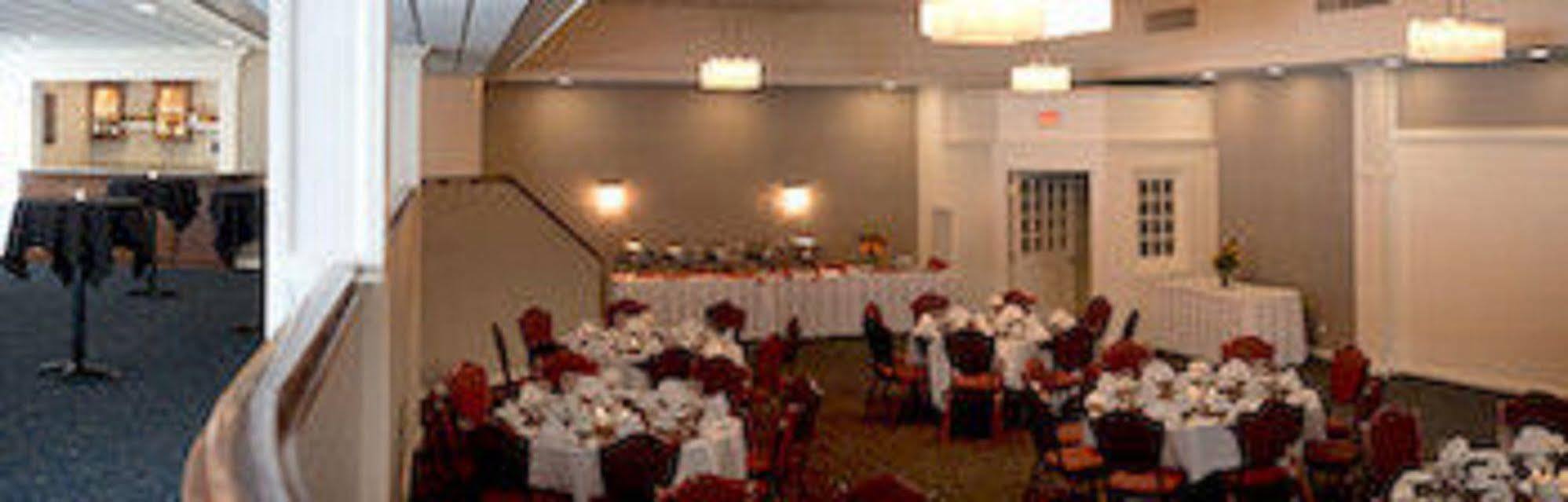 Capitol Plaza Hotel Montpelier Tapestry Collection By Hilton Kültér fotó